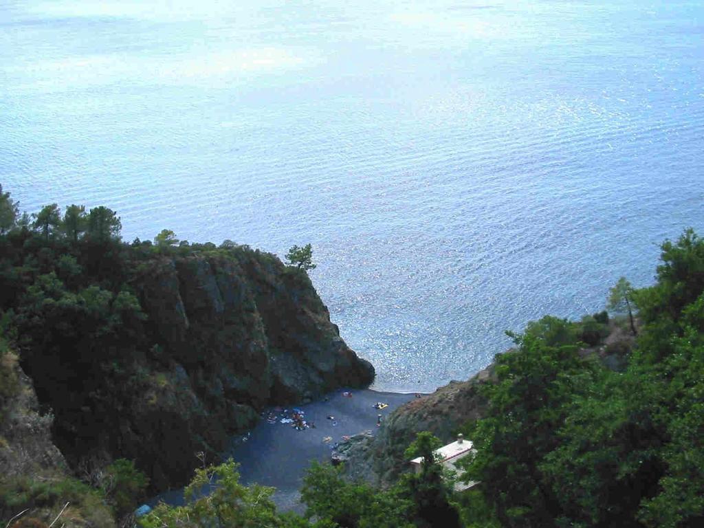 Sostio A Levante Фрамура Экстерьер фото